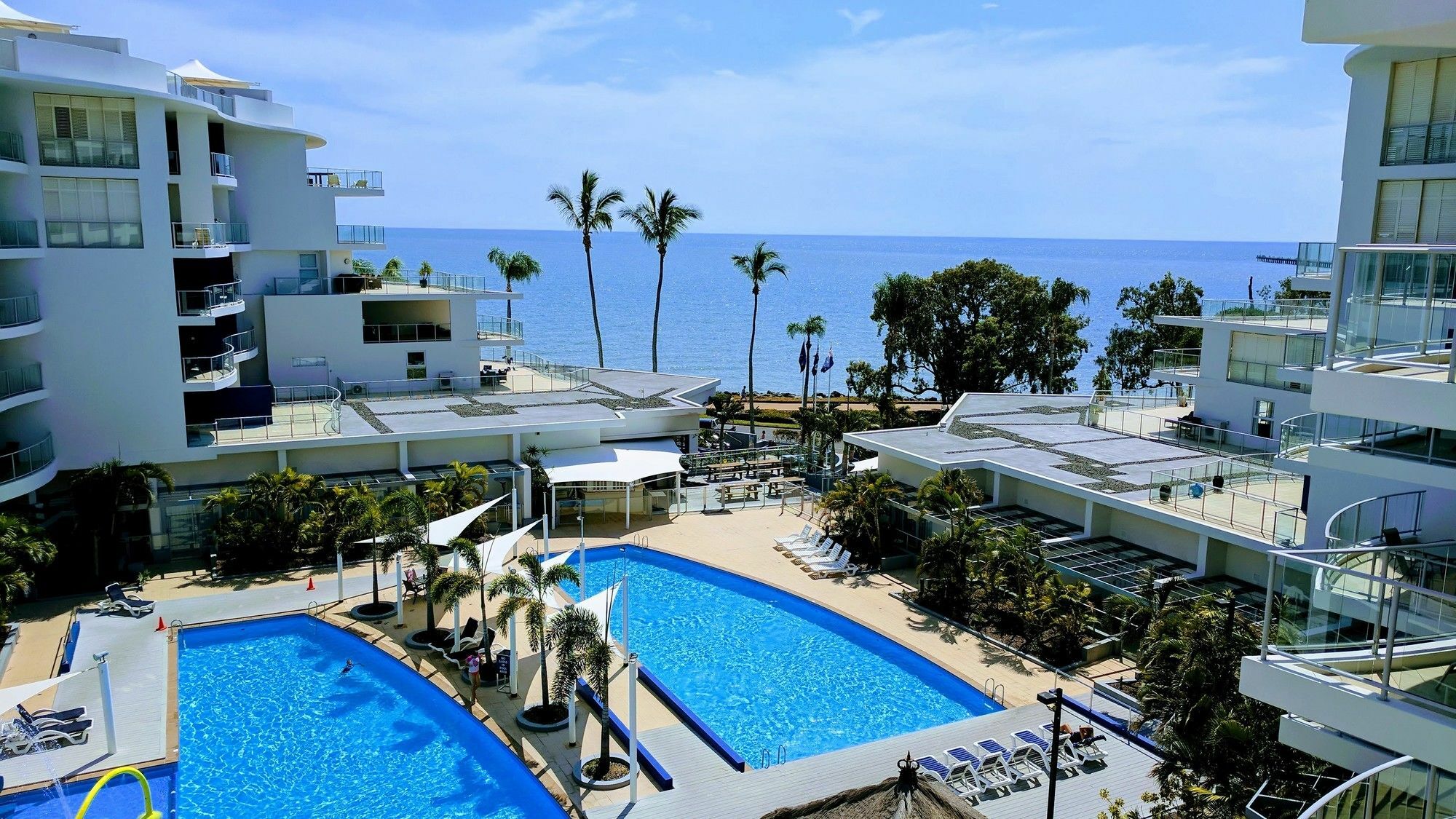 Pier Resort Urangan Eksteriør bilde